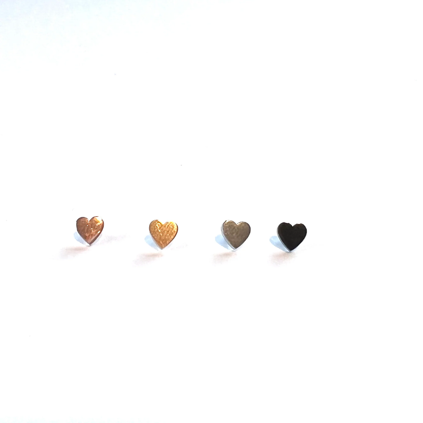 Royce & Oak - Tiny Heart Earrings