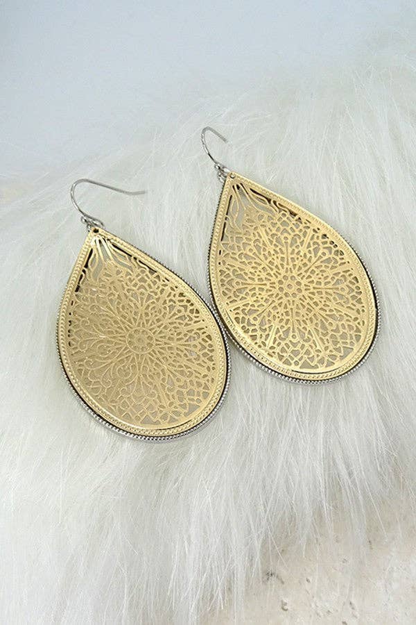 Filigree teardrop earring